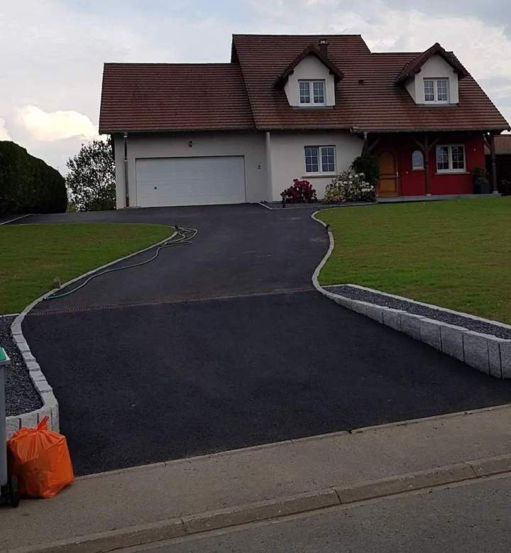 Pose de macadam entrée garage, Sarreguemines